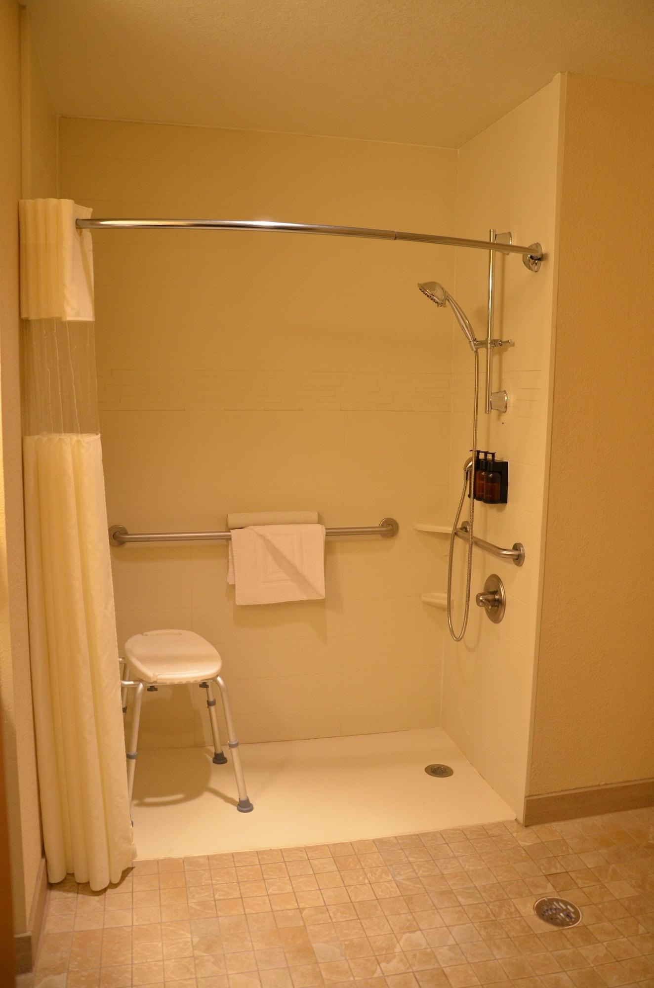 The Hotel, Ascend Collection Golden