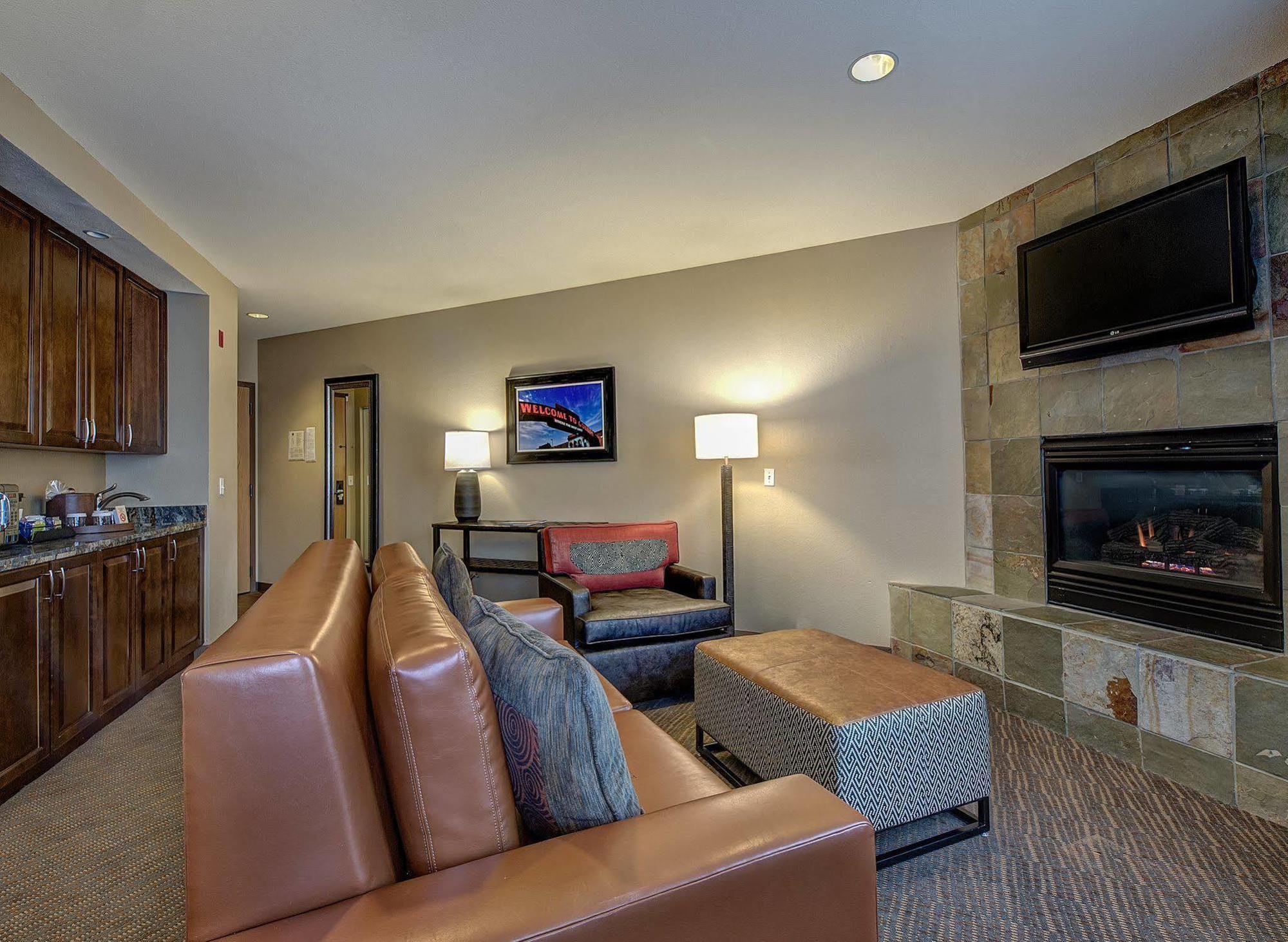 The Hotel, Ascend Collection Hotel 4*